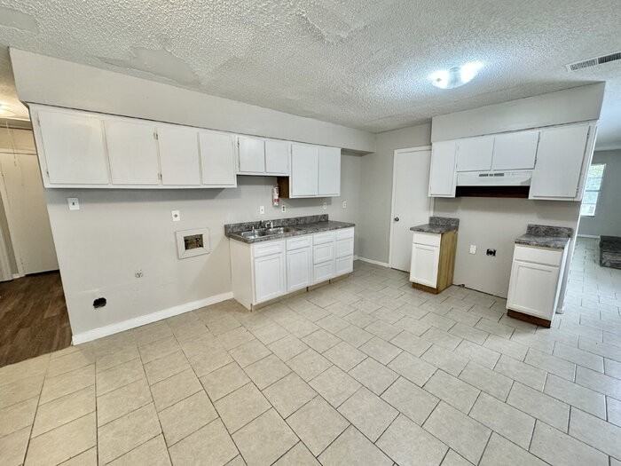 4579 Buffer Dr - Photo 7 of 23