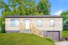 219 Maple Dr - Photo 1 of 1