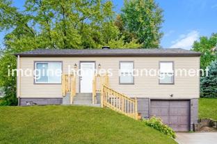 219 Maple Dr - Photo 1 of 1