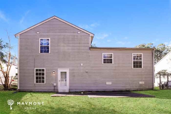 2717 Midway Park Ct - Photo 3 of 3