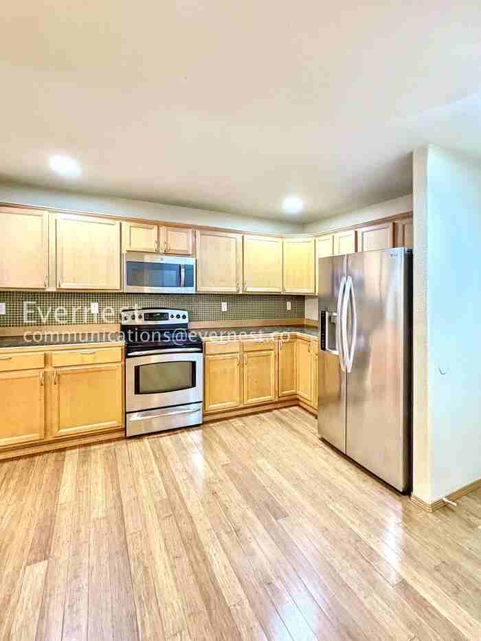 11827 2nd St Se - Photo 2 of 18