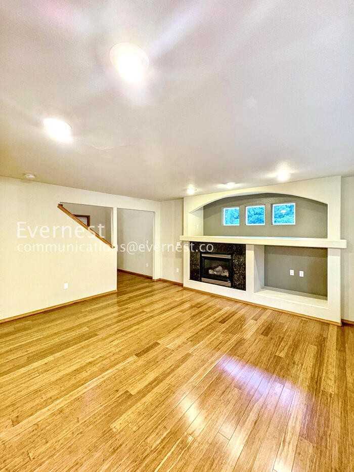 11827 2nd St Se - Photo 7 of 18