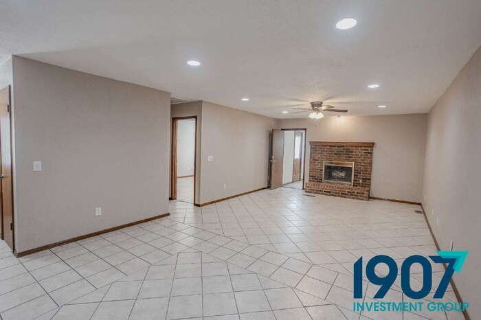 3207 Lois Arlene Cir - Photo 6 of 26