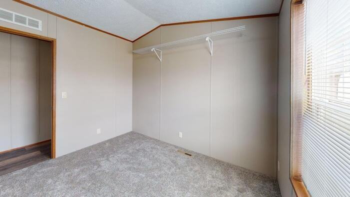 339 Continental Ave - Photo 7 of 12