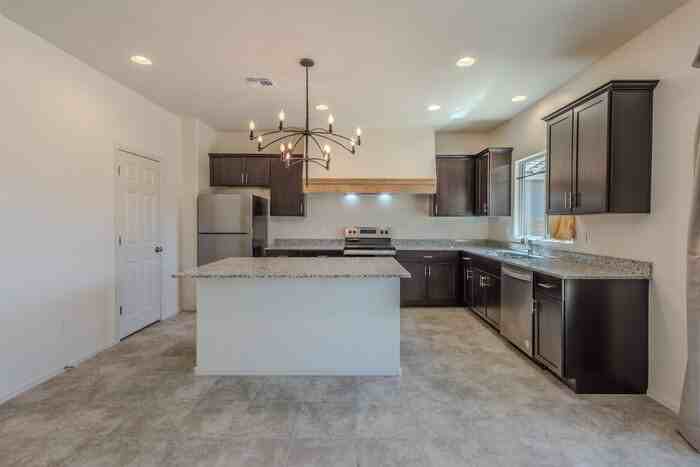 921 W Calle El Acuario - Photo 4 of 27