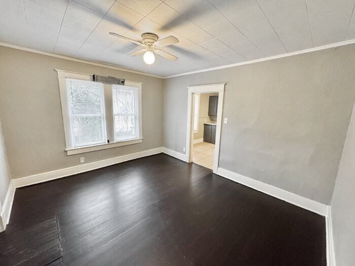 3338 Coleman Ave - Photo 6 of 26