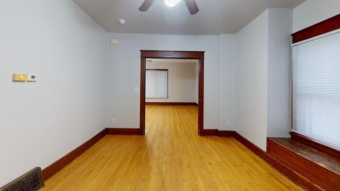 612 E Avenue D - Photo 6 of 15