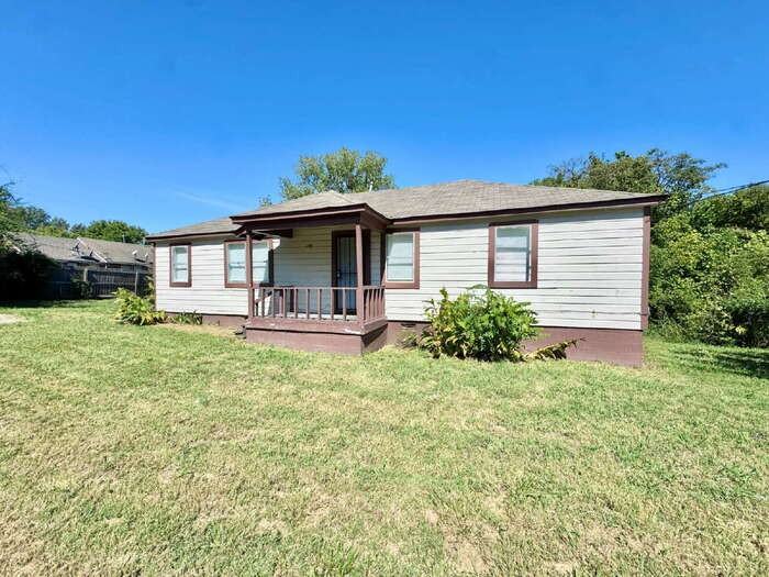 478 Dixie Rd - Photo 2 of 14