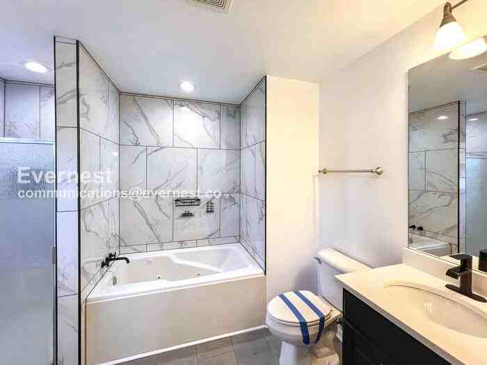 613 Jefferson St - Photo 6 of 17