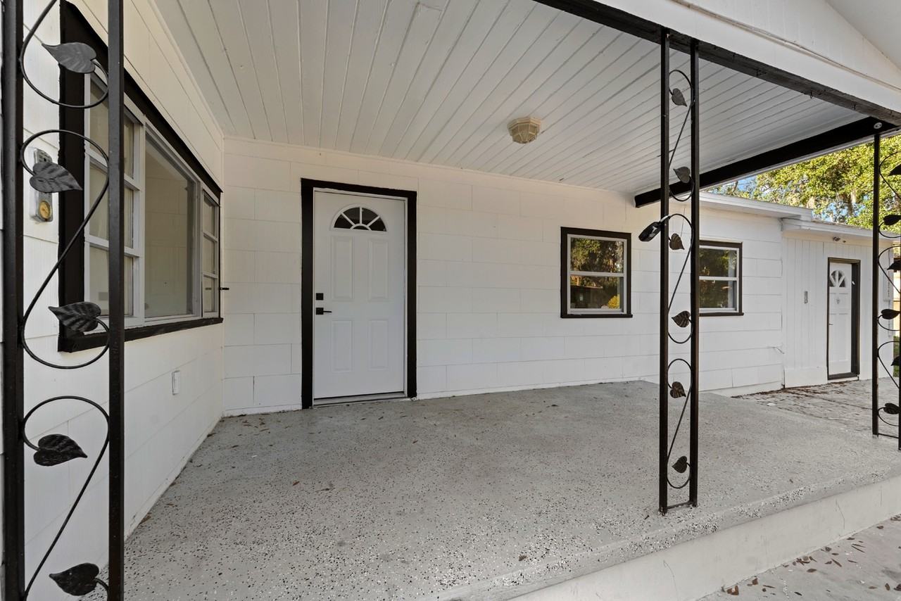 10821 Cedar St - Photo 5 of 20