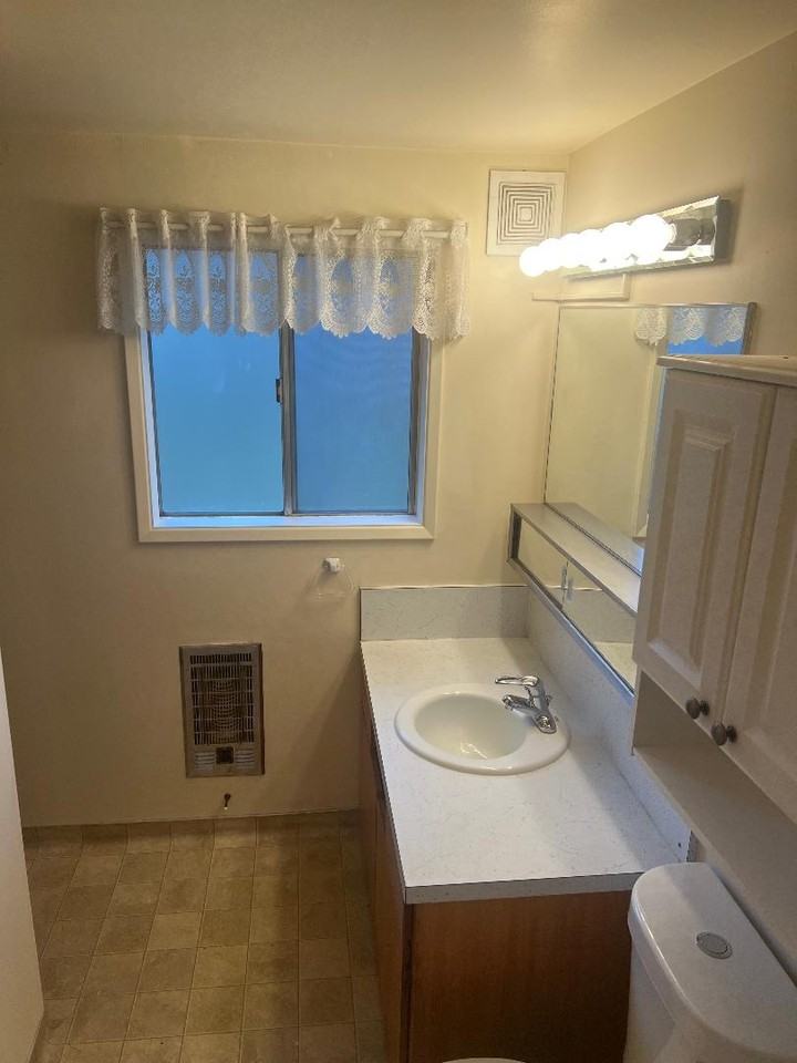 855 Park St - Photo 3 of 18