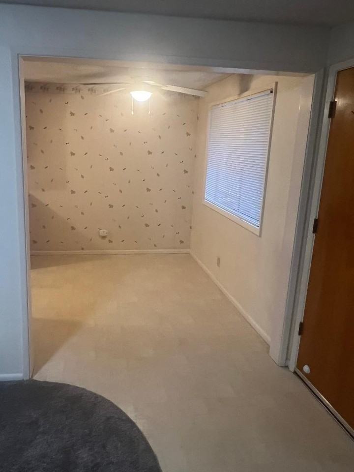 855 Park St - Photo 7 of 18