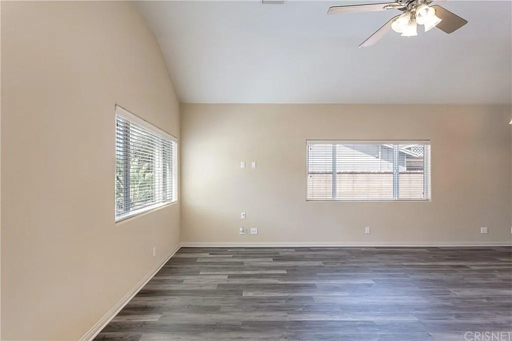 341 Franklin Ln #NA - Photo 4 of 13