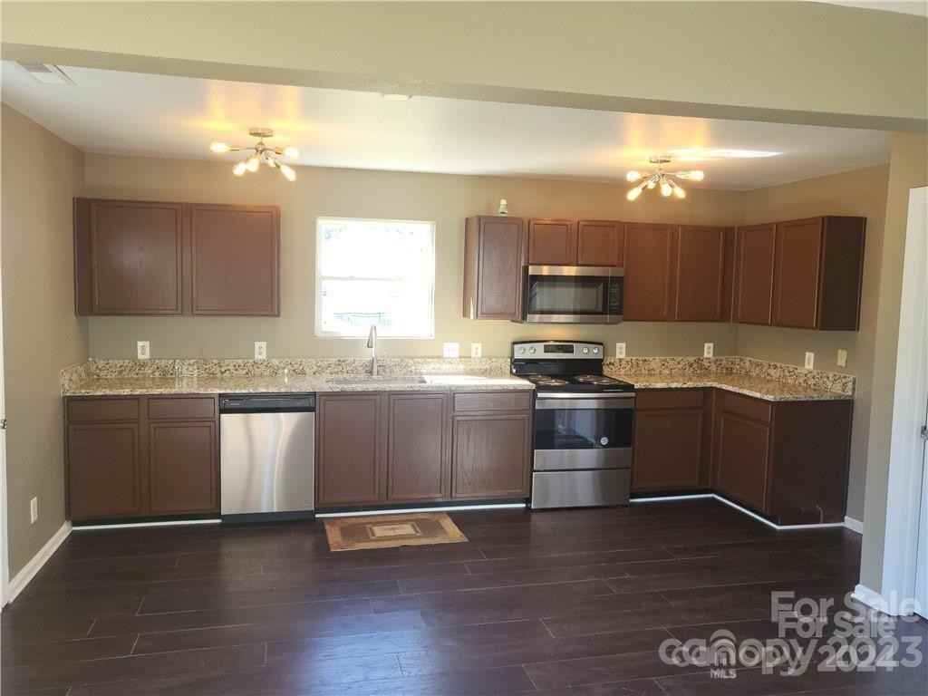 2440 Mint Thistle Ct - Photo 4 of 19