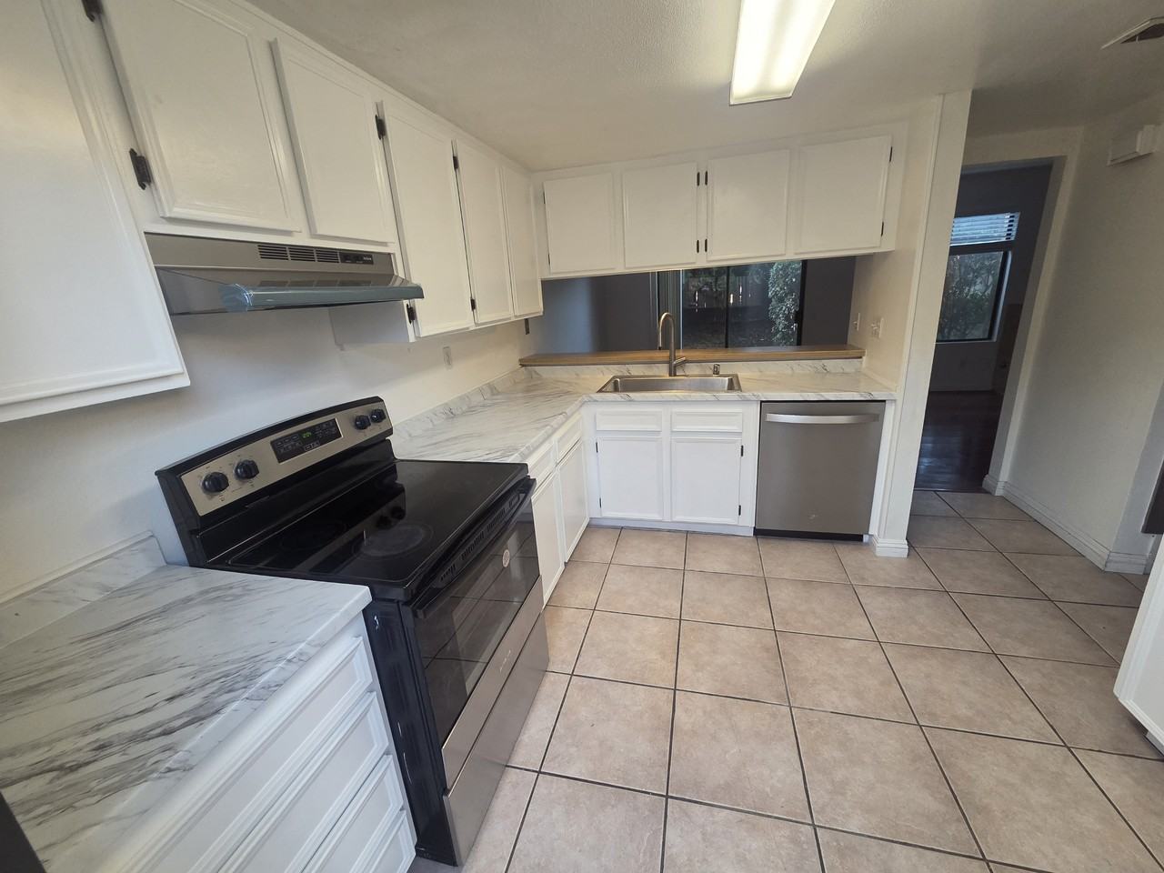 140 E El Norte Pkwy #7 - Photo 2 of 11