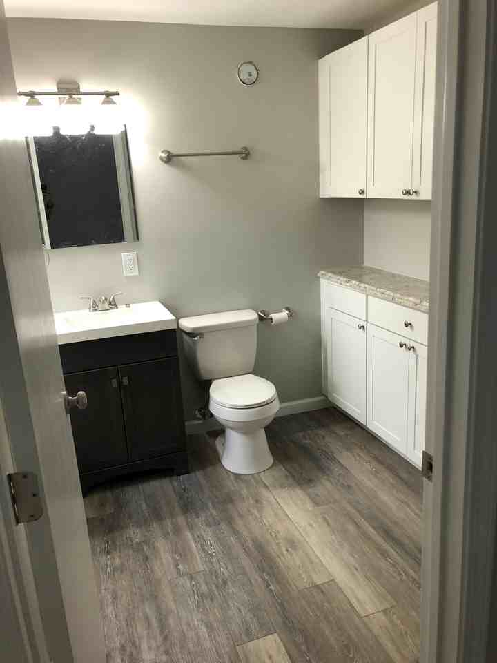 116 N High St #E - Photo 5 of 5