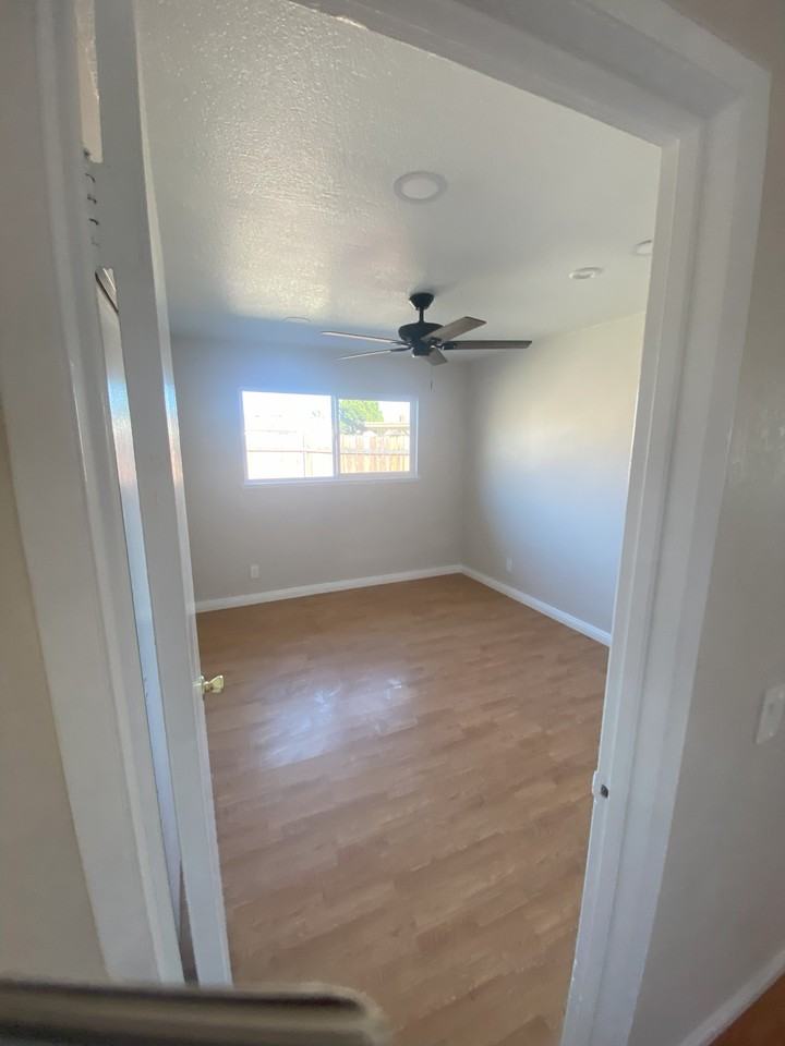 9211 Vernon Ave #NA - Photo 7 of 16