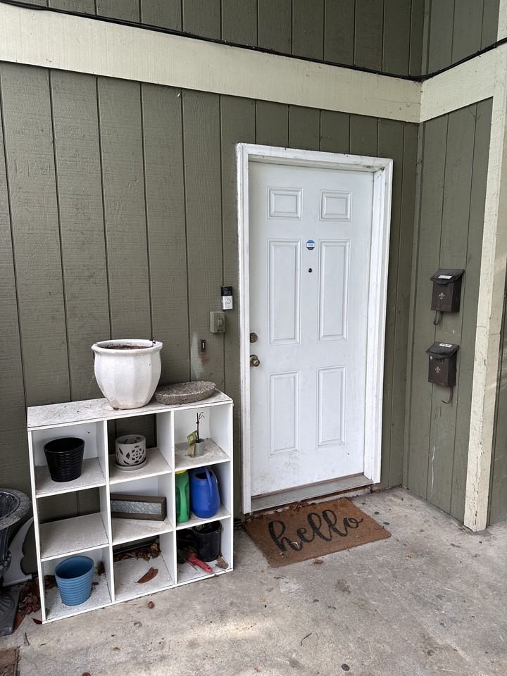 2500 Queen St #A - Photo 3 of 34