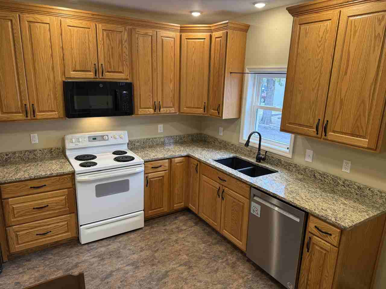 357 Walnut St #NA - Photo 7 of 17