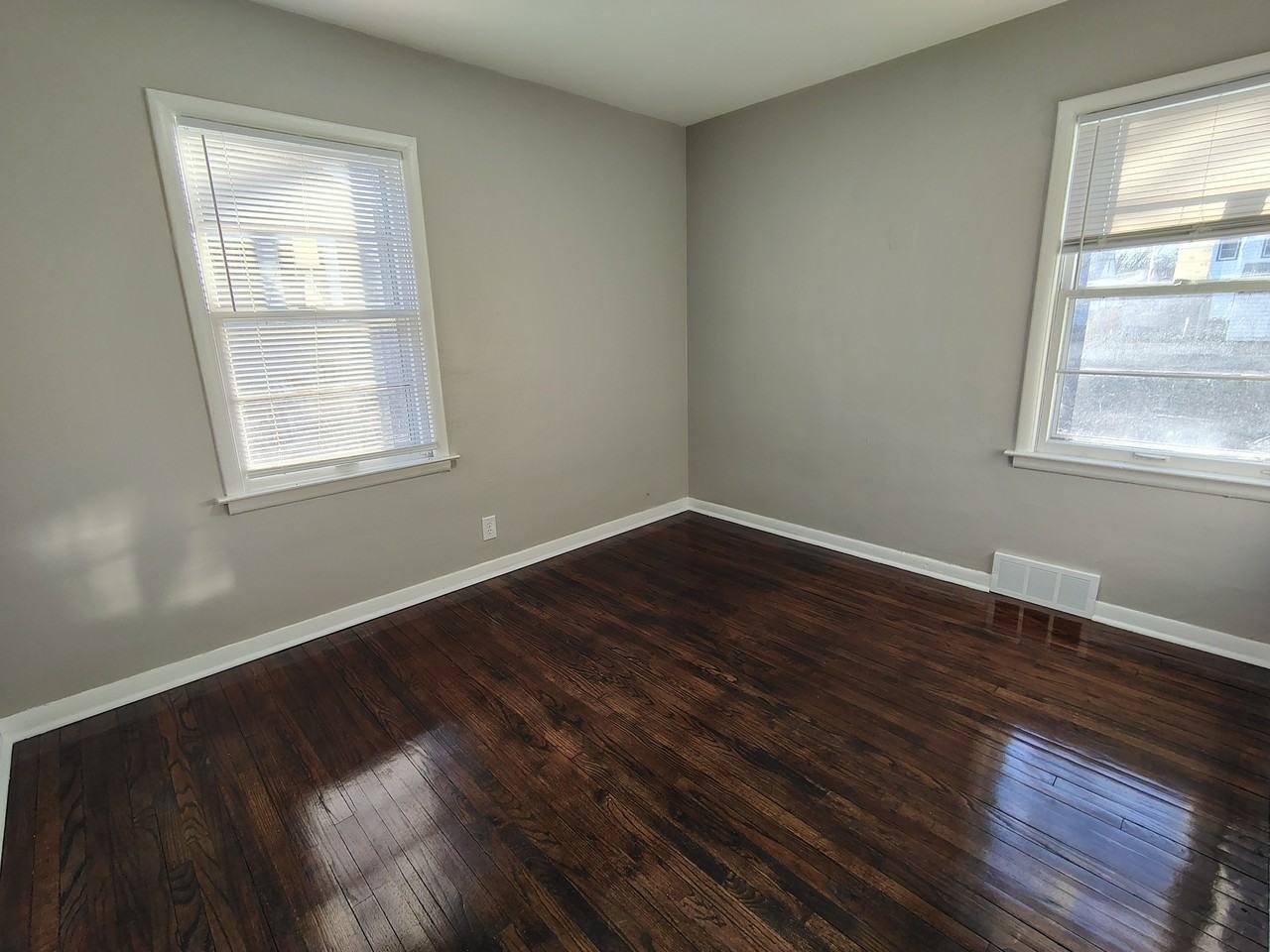 624 Alliance Ave #1 - Photo 3 of 10