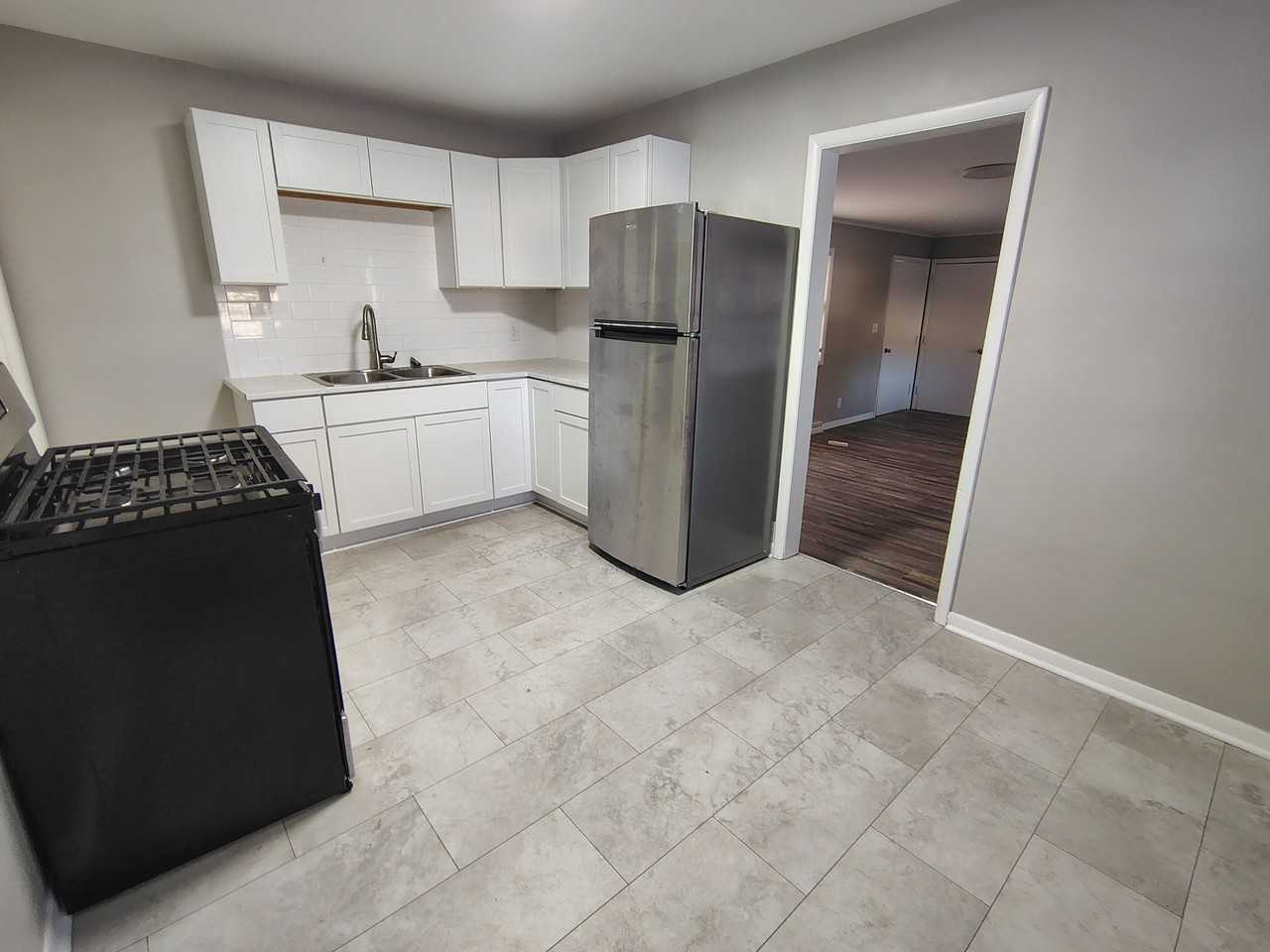 624 Alliance Ave #1 - Photo 5 of 10