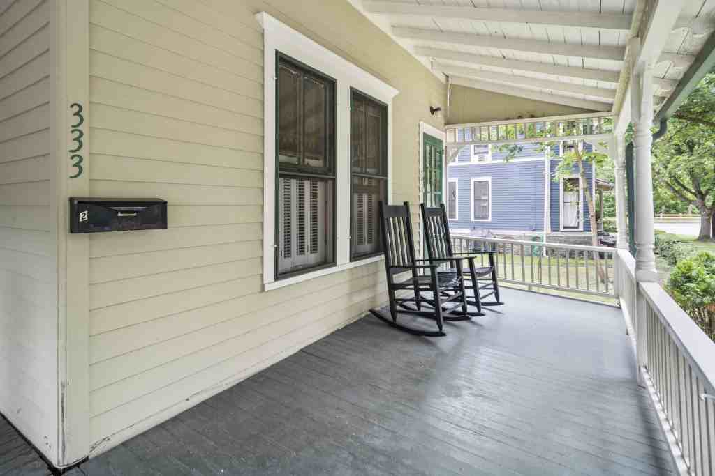 333 S Geneva St #1 - Photo 3 of 25