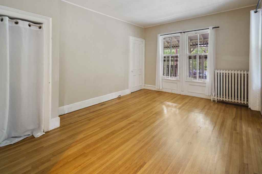 333 S Geneva St #1 - Photo 7 of 25