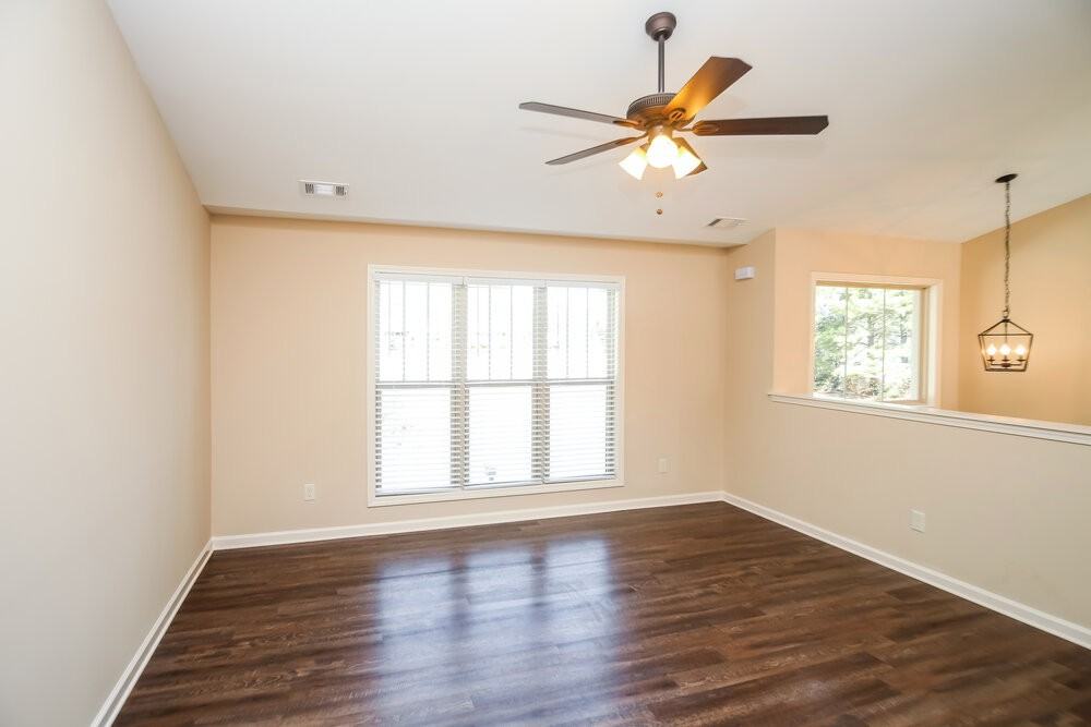 981 West Ave - Photo 4 of 17