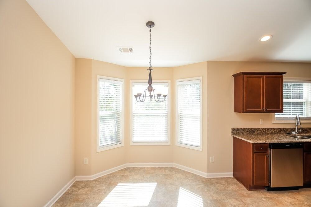 981 West Ave - Photo 5 of 17