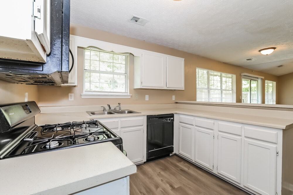 2442 Rosedale Creek Dr - Photo 7 of 18