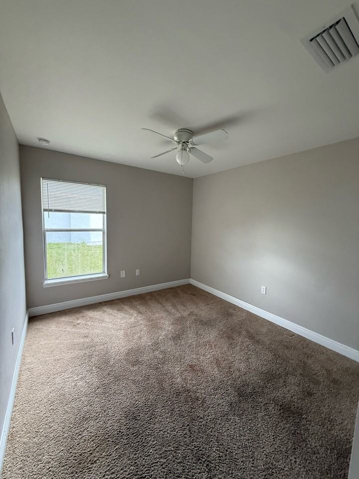 3417 1st St Sw #1 - Photo 6 of 7