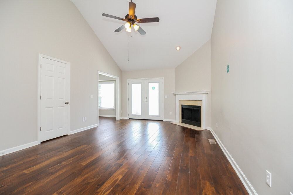 114 Jesse Brown Dr - Photo 4 of 17