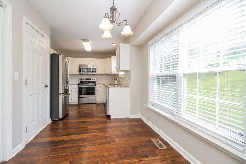 114 Jesse Brown Dr - Photo 6 of 17