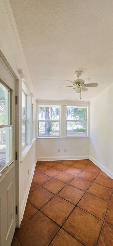 1065 Sunset Dr #1 - Photo 7 of 13