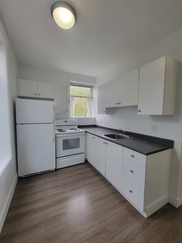 9341 1-9341 Nowell Street - 1 #1 - Photo 2 of 8