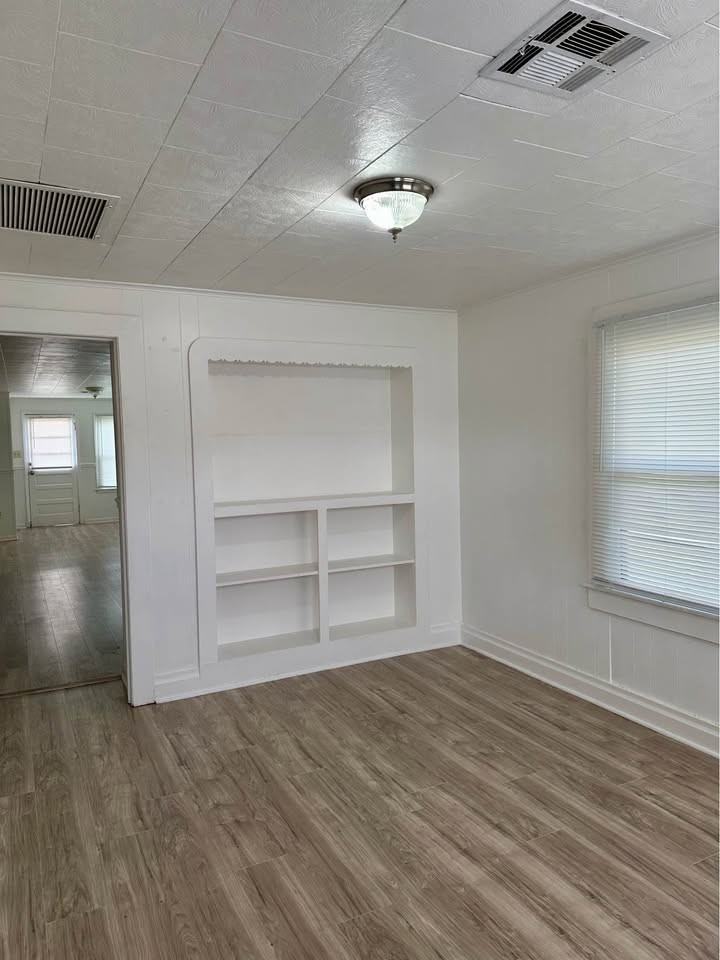 648 Avenue H #NA - Photo 5 of 24