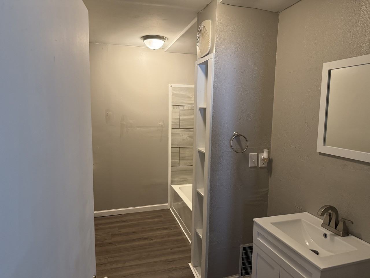 712 Dock St #REAR - Photo 7 of 14