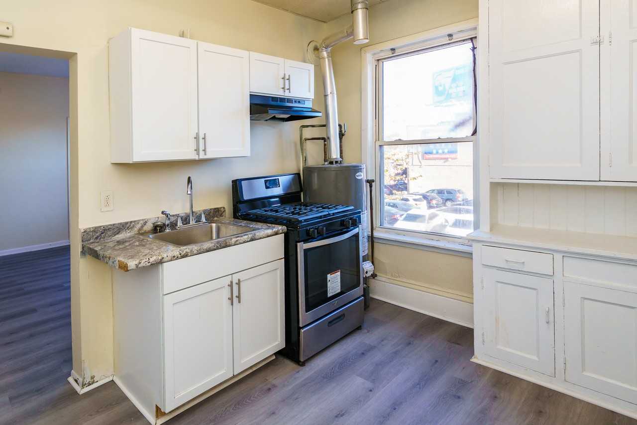 1717 E Lake St #1723APT1 - Photo 3 of 5