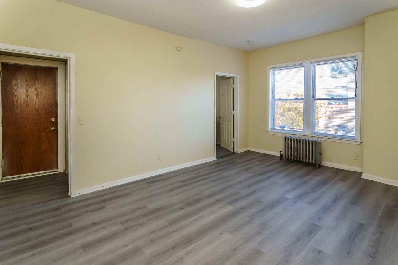 1717 E Lake St #1723APT1 - Photo 4 of 5