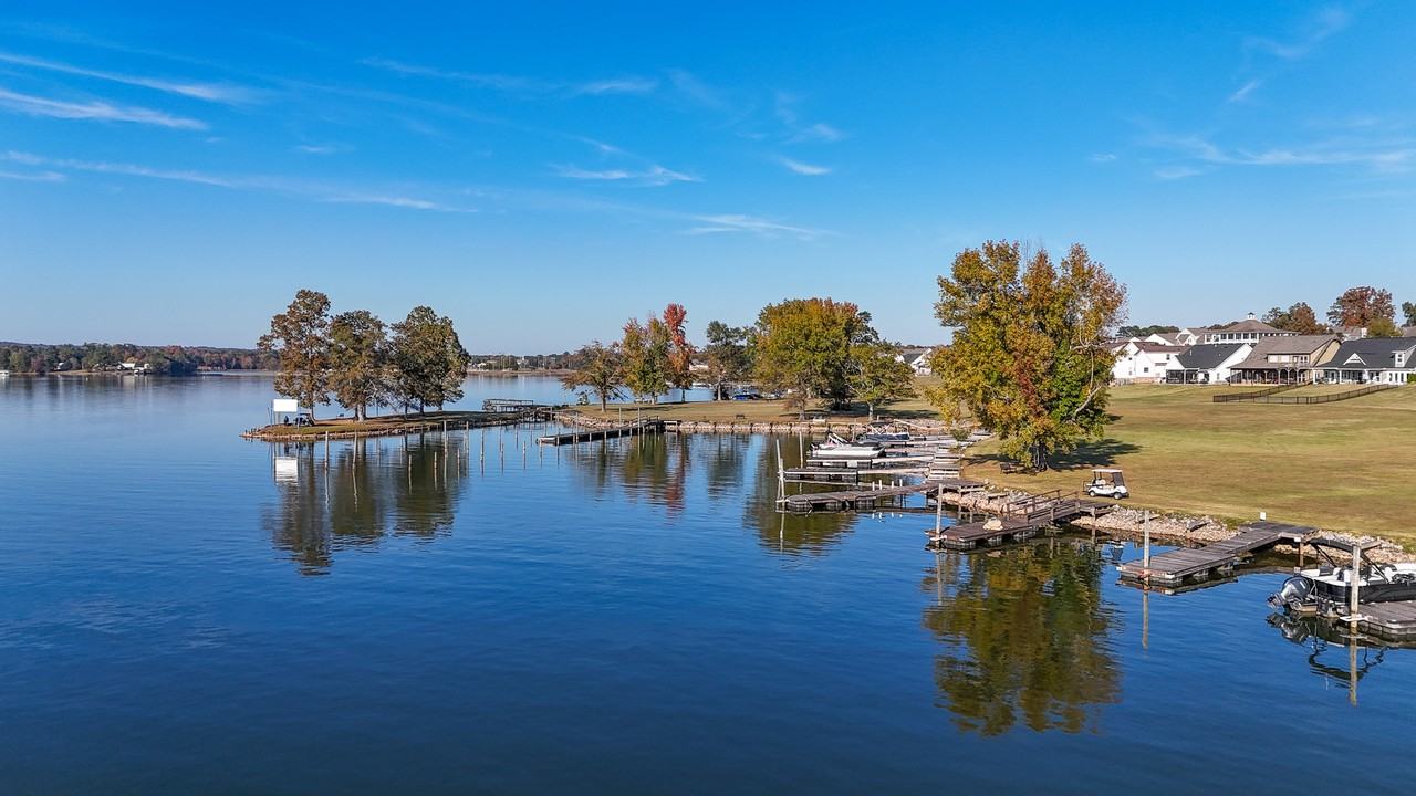 6393 Rainbow Row - Photo 2 of 35