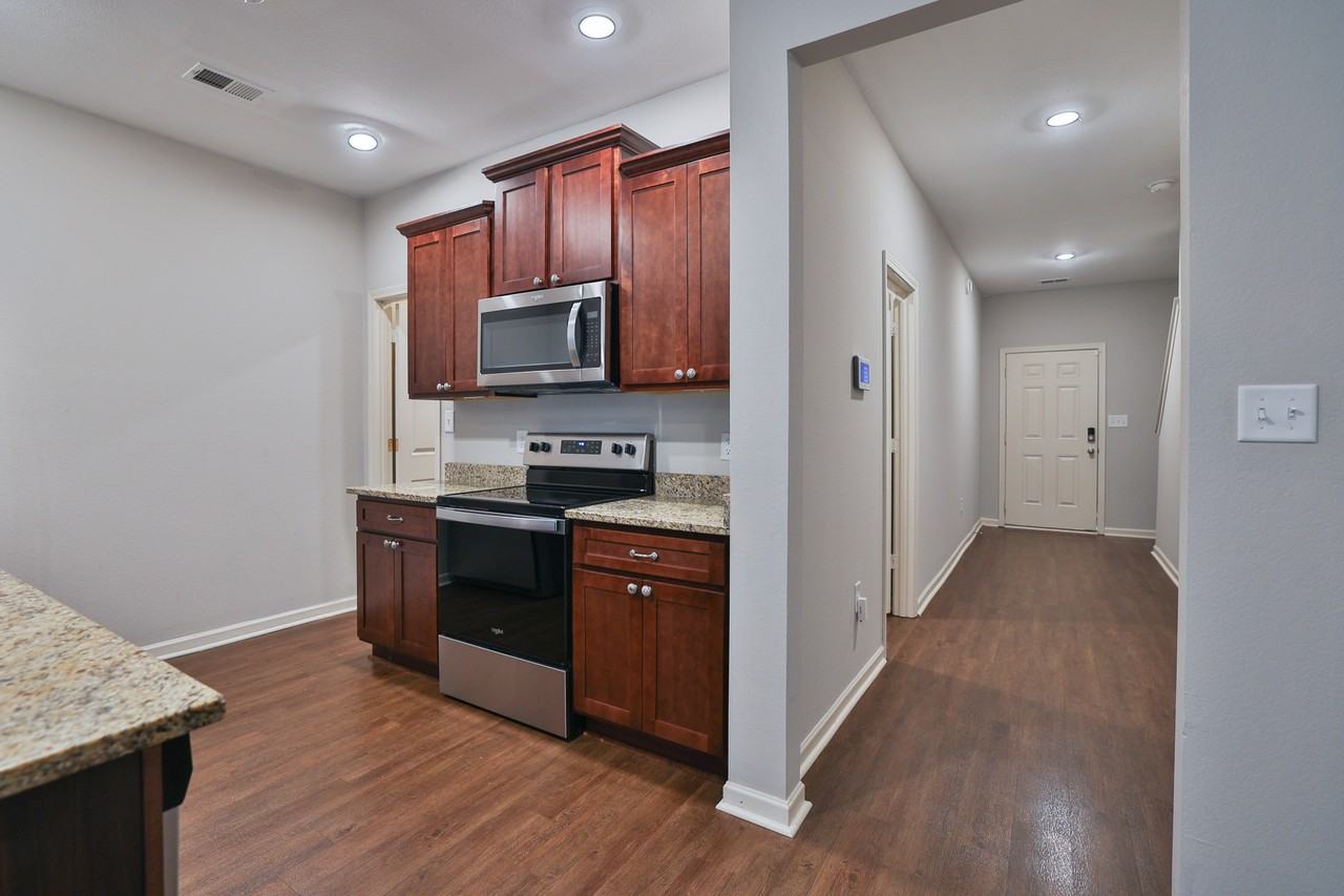 6393 Rainbow Row - Photo 6 of 35