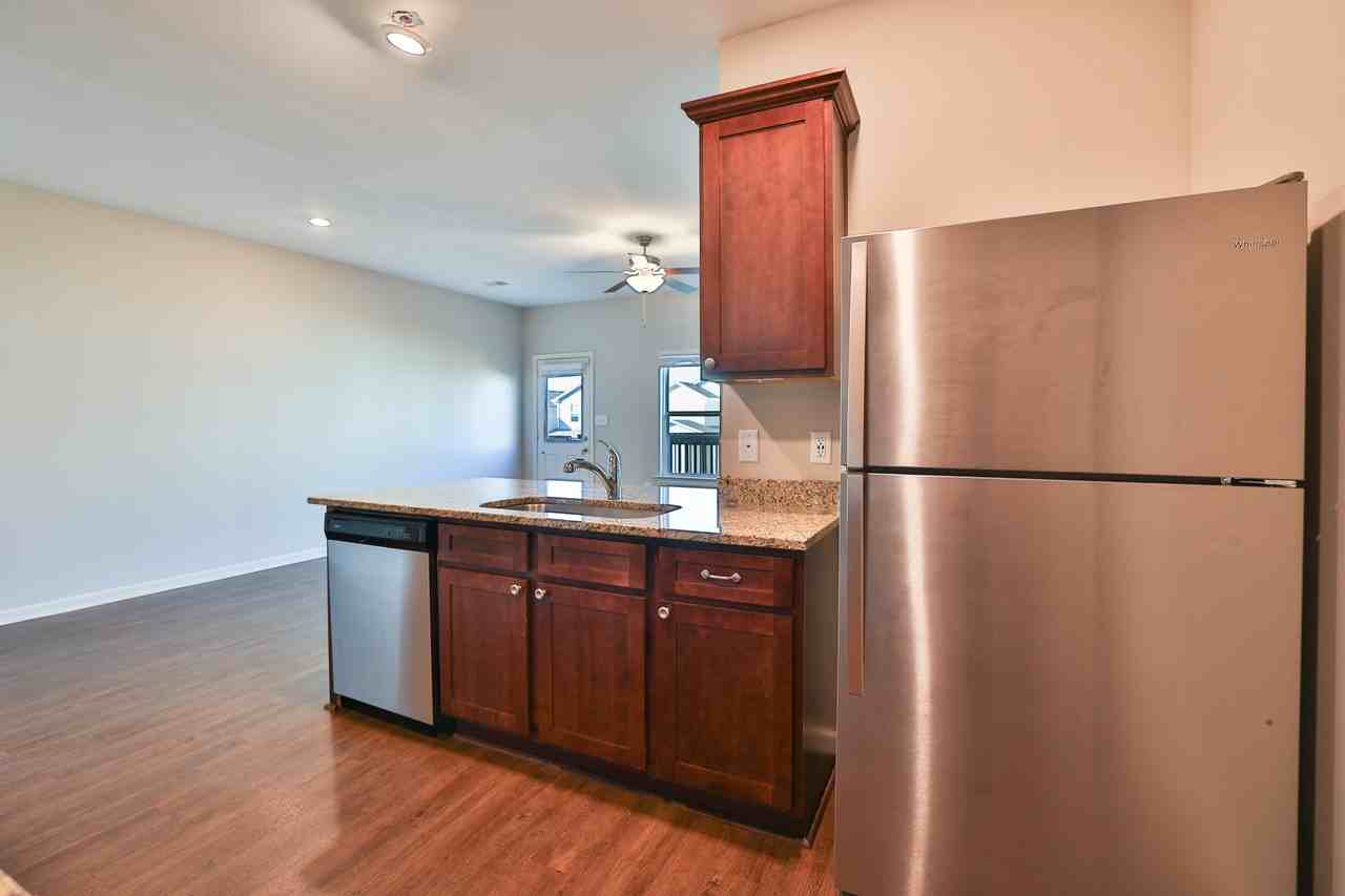 6393 Rainbow Row - Photo 7 of 35