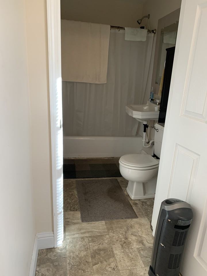 214 S George Ave - Photo 2 of 16