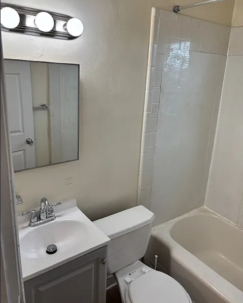 1 752X Lange St, #1 - Photo 3 of 18