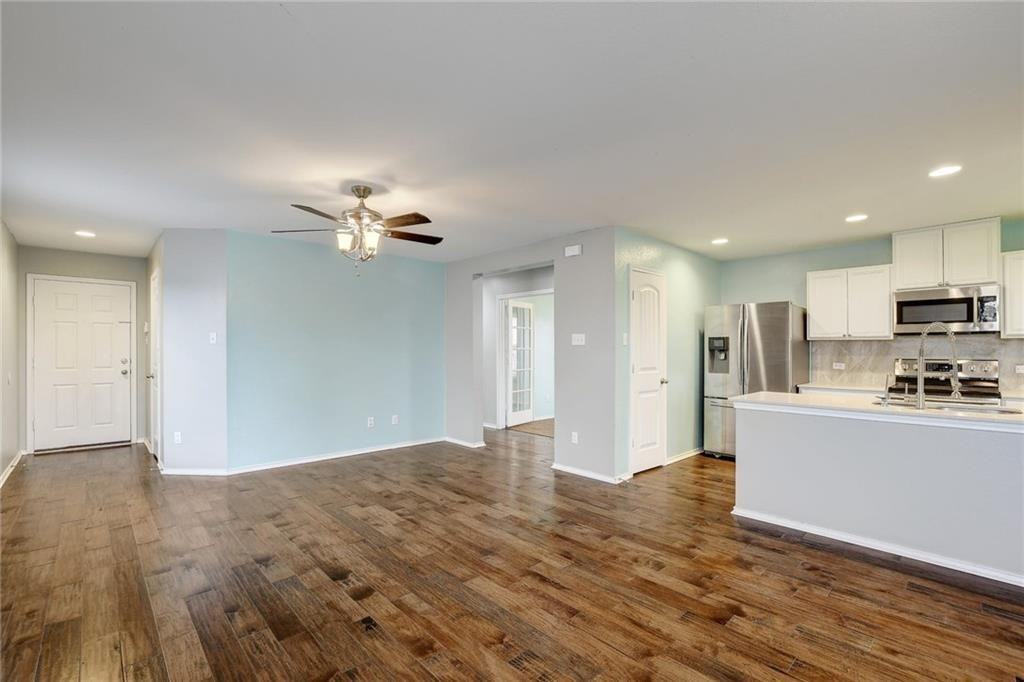 261 New Bridge Dr #1 - Photo 2 of 10