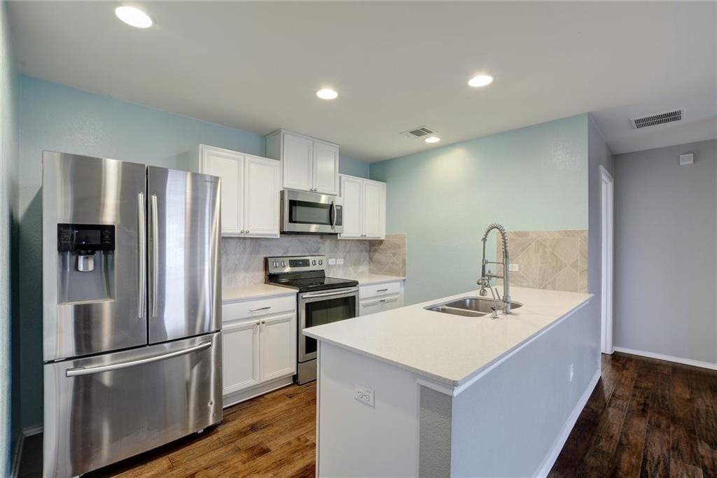 261 New Bridge Dr #1 - Photo 4 of 10