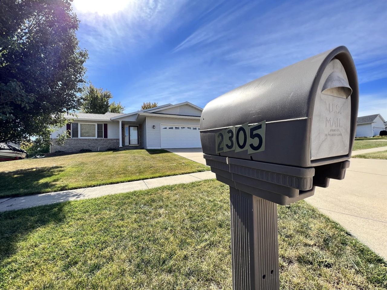 2305 Eastlawn Dr #1 - Photo 2 of 29