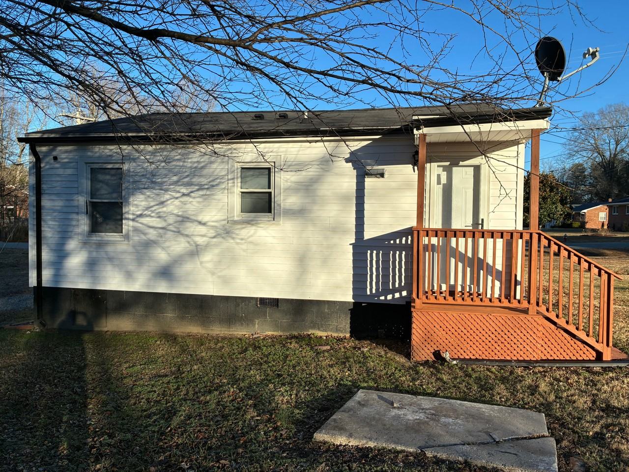 1620 Morgantown Rd - Photo 4 of 43