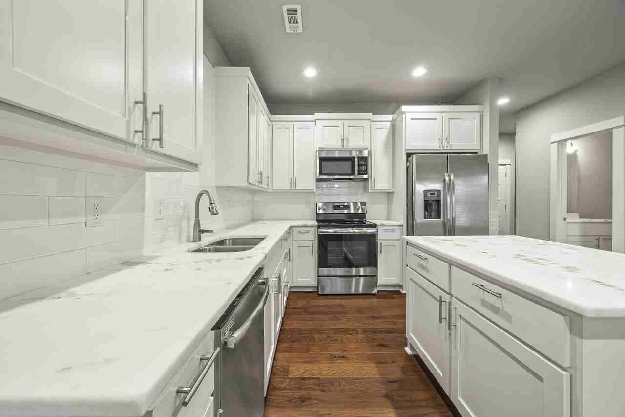 2063 S Florida Way #1 - Photo 5 of 25