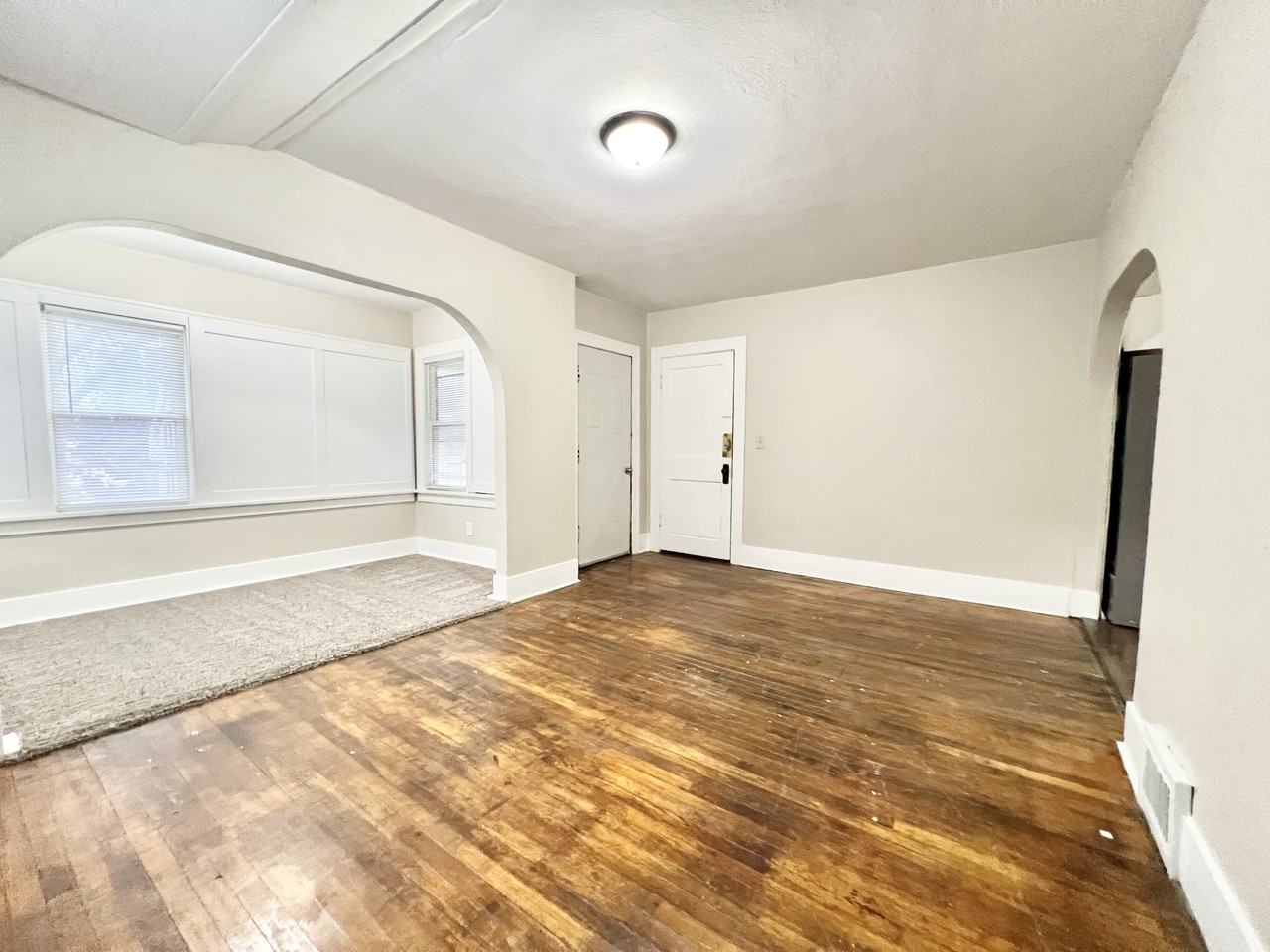 1129 1/2 Woodward Ave #2 - Photo 5 of 10